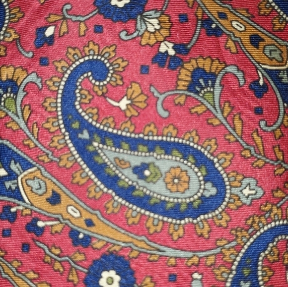 RED TIE WITH PAISLEY PRINT NEW - Picture 5 of 8